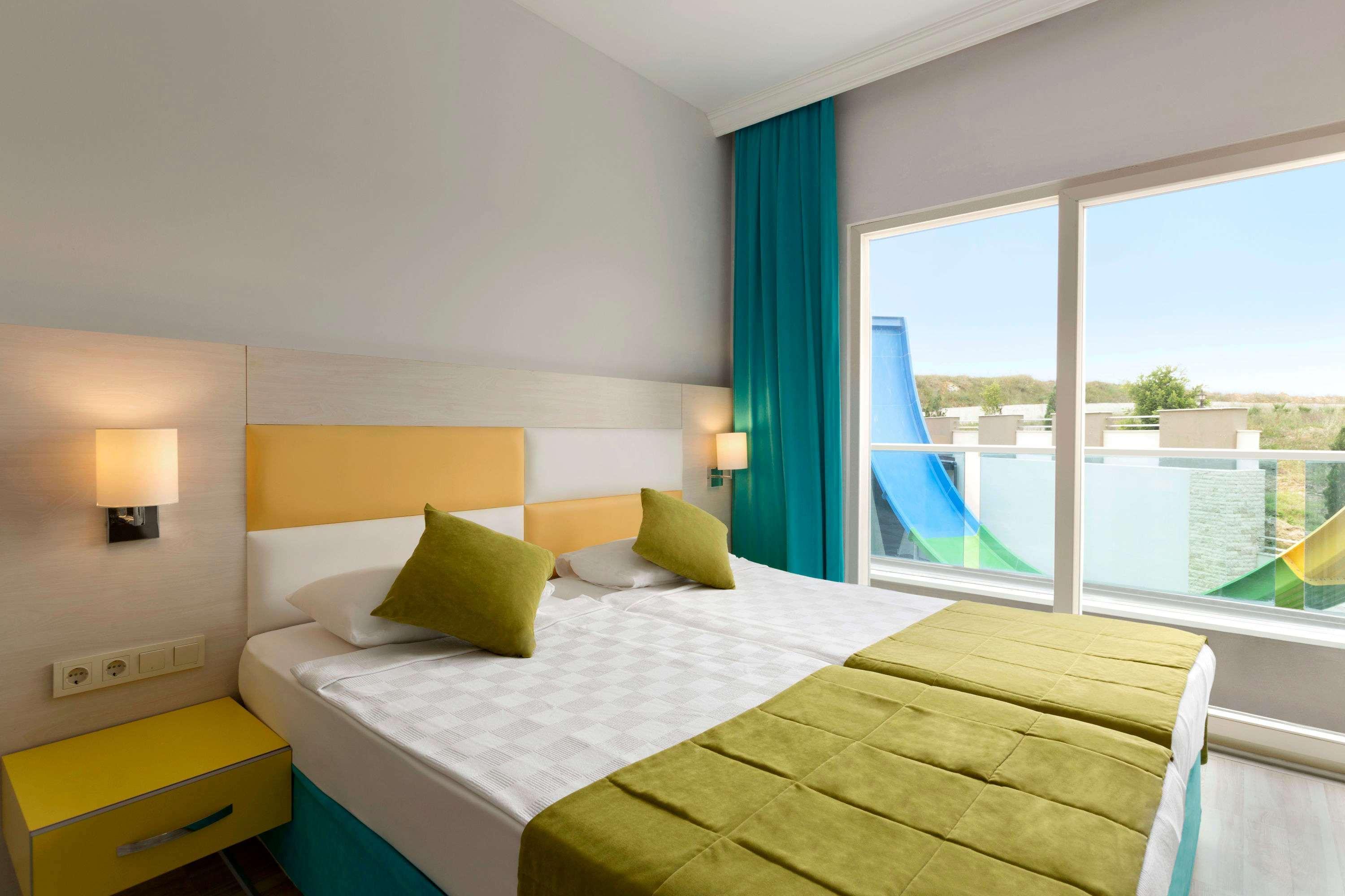 Ramada Resort Side Exterior foto