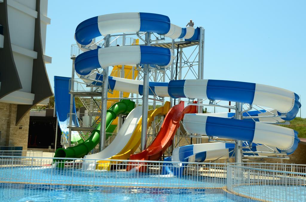 Ramada Resort Side Exterior foto