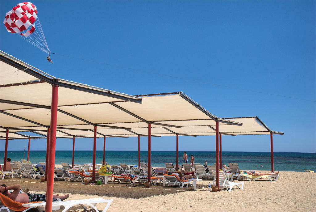 Ramada Resort Side Exterior foto