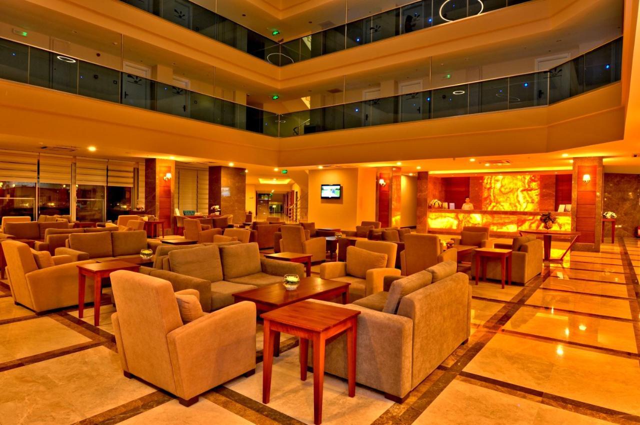 Ramada Resort Side Exterior foto